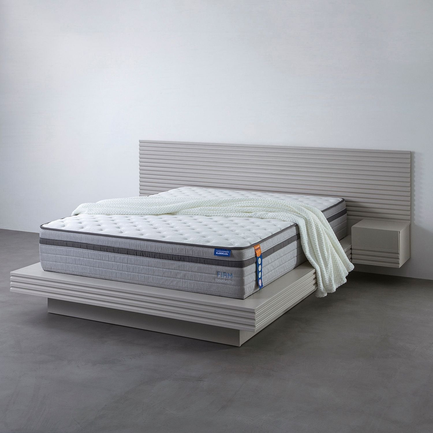 Colchão Casal Mola Ensacada Luna 138x188x31 Cinza/Branco CabeCasa MadeiraMadeira