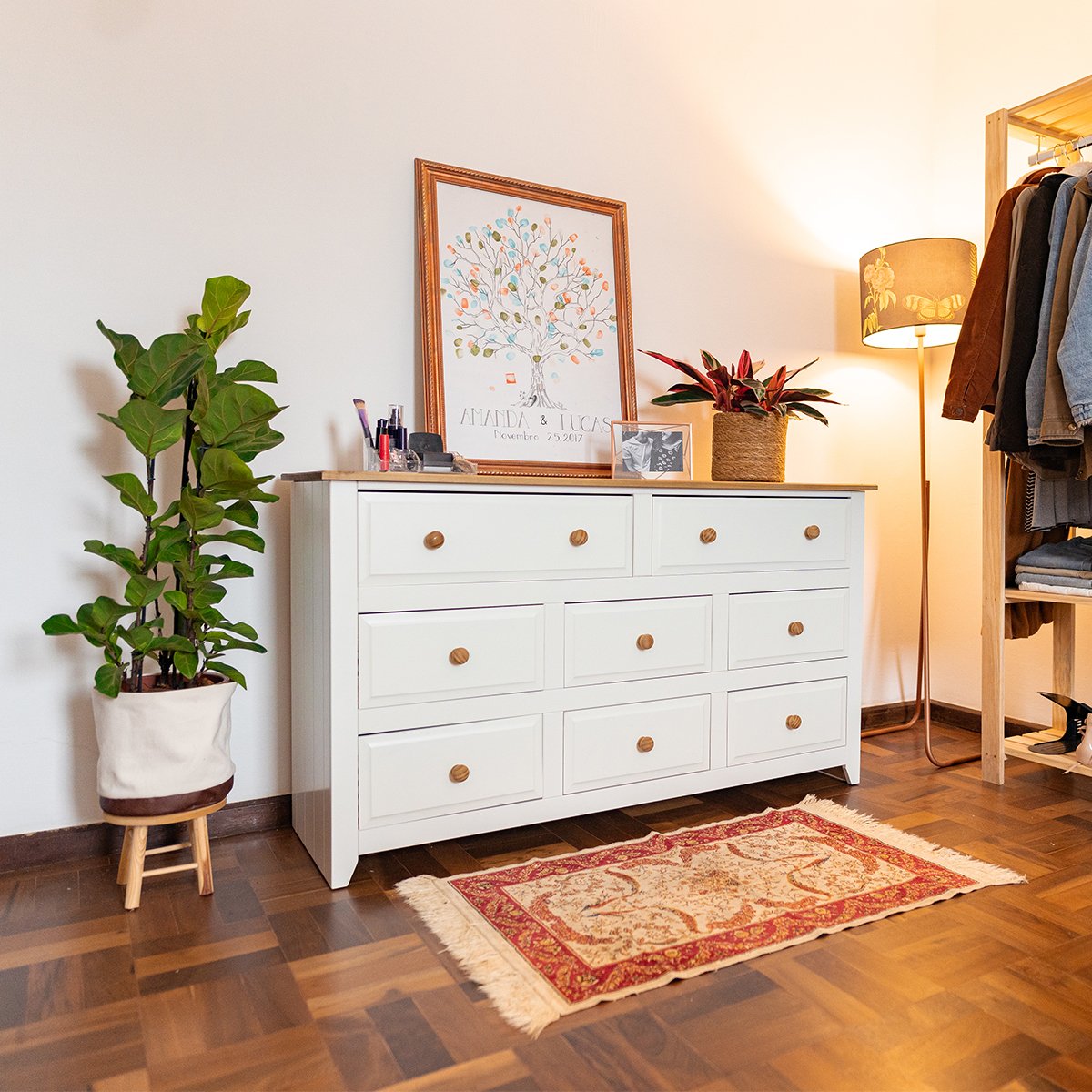 Cômoda Capri 8 Gavetas Madeira Maciça e MDF Pense Dentro da Caixa Branco